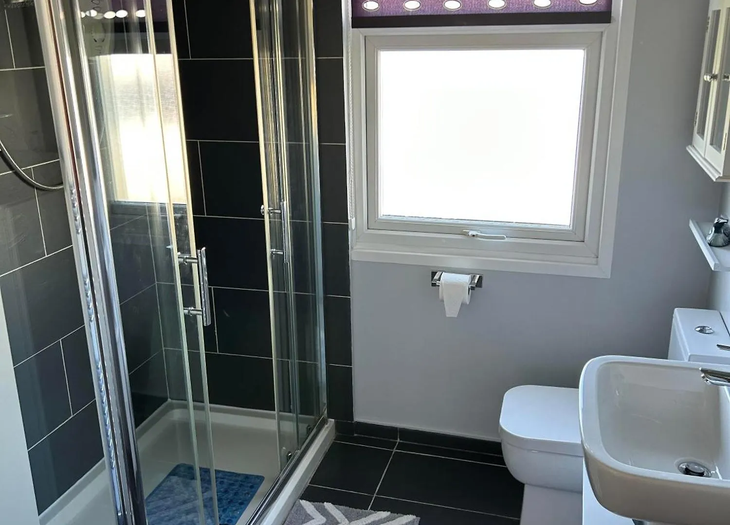 Modern One Bedroom Chalet With Central Heating Bridlington